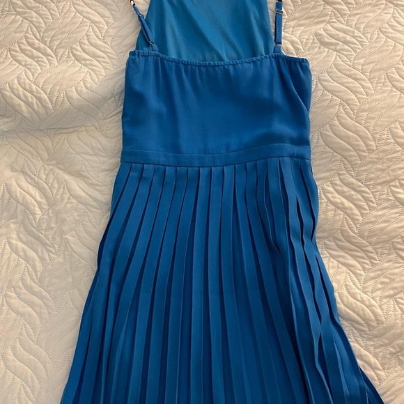 Blue Pleated Dress with roping detail - Picture 4 of 6
